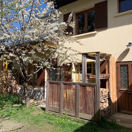 Charmant Appartement Sur Cour, Le Cerisier Bagnères-de-Bigorre Εξωτερικό φωτογραφία