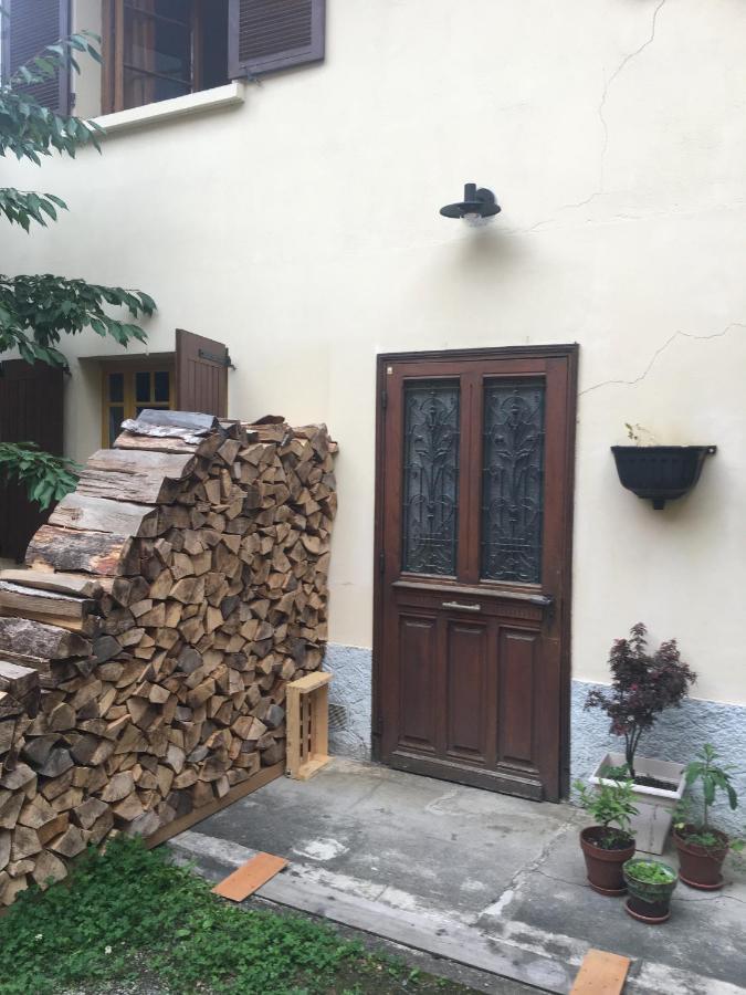 Charmant Appartement Sur Cour, Le Cerisier Bagnères-de-Bigorre Εξωτερικό φωτογραφία