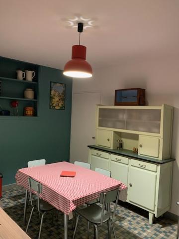 Charmant Appartement Sur Cour, Le Cerisier Bagnères-de-Bigorre Εξωτερικό φωτογραφία