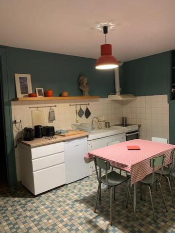 Charmant Appartement Sur Cour, Le Cerisier Bagnères-de-Bigorre Εξωτερικό φωτογραφία